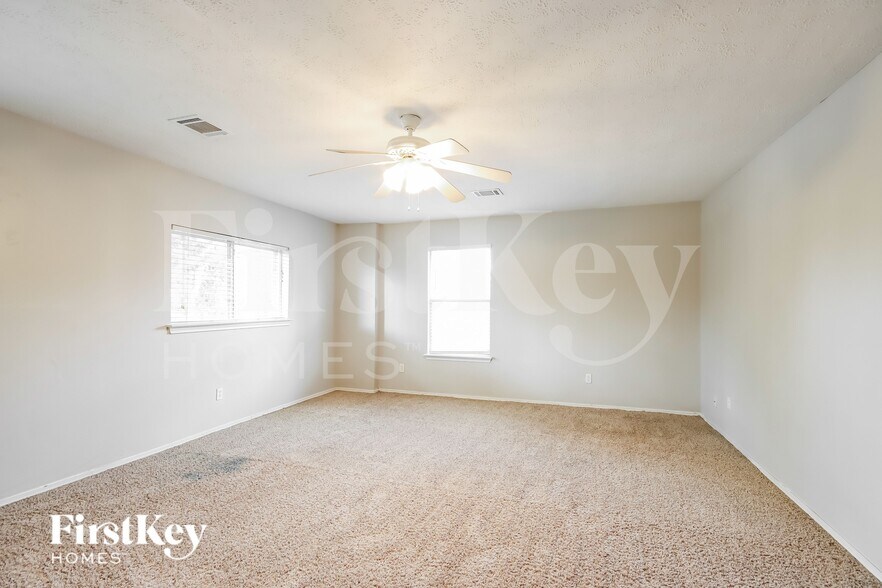 Building Photo - 19410 Pine Cluster Ln