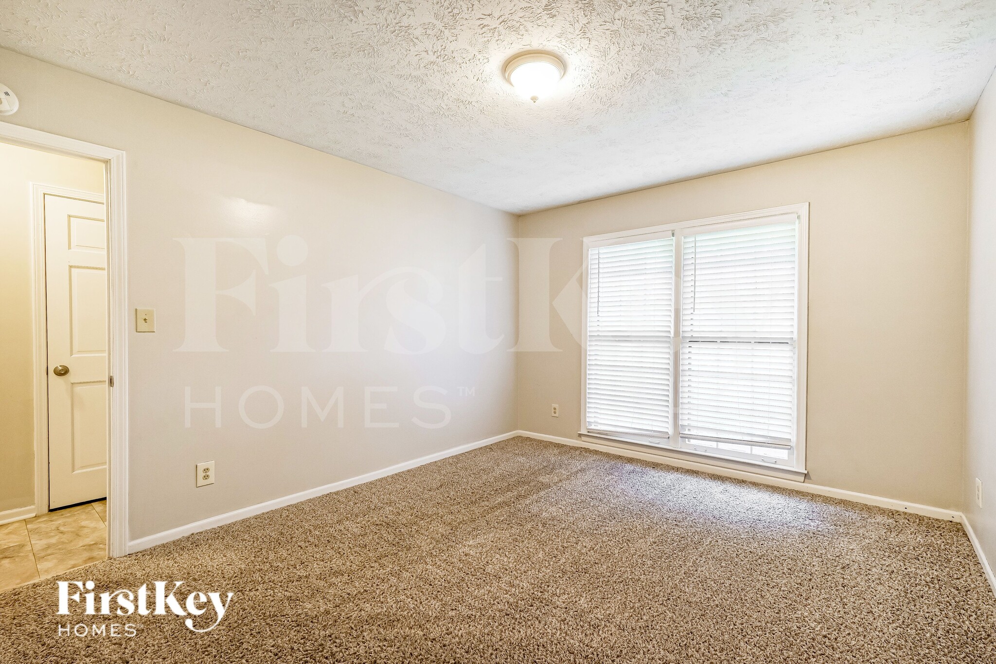 Building Photo - 5659 Fern Creek Dr SW