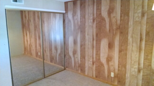 Building Photo - 4866 S Dudley St