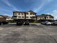 Building Photo - 353 S Whispering Hills Dr