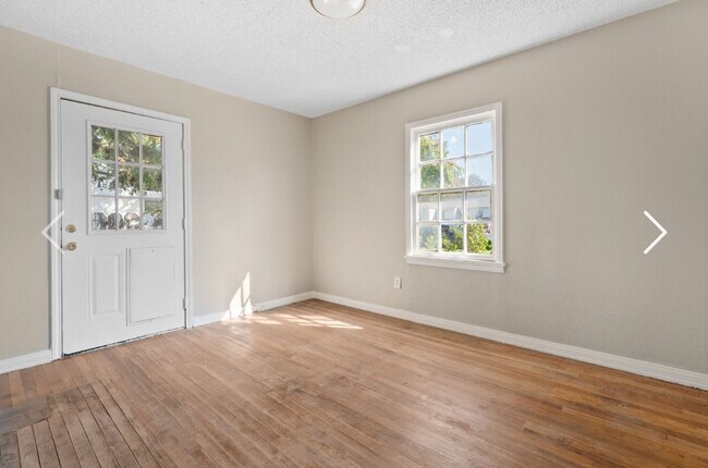 Building Photo - Great rental near Texas Tech University an...