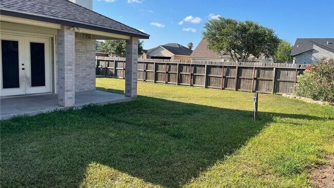 Building Photo - 7902 Snake River Dr