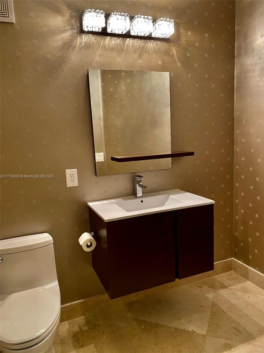 Building Photo - 2795 Kinsington Cir