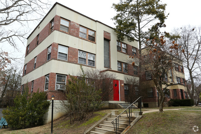 Primary Photo - Beechwood Apartments