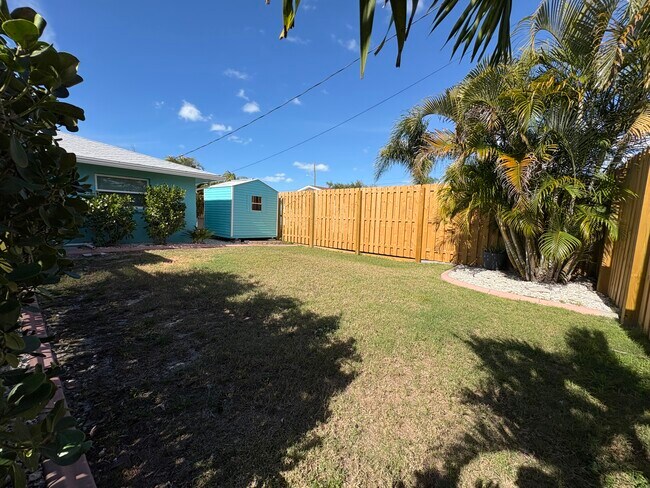 Building Photo - 6195 Pecan Rd