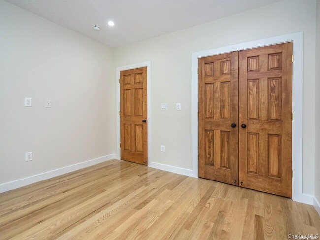 Building Photo - 4 S 8th St