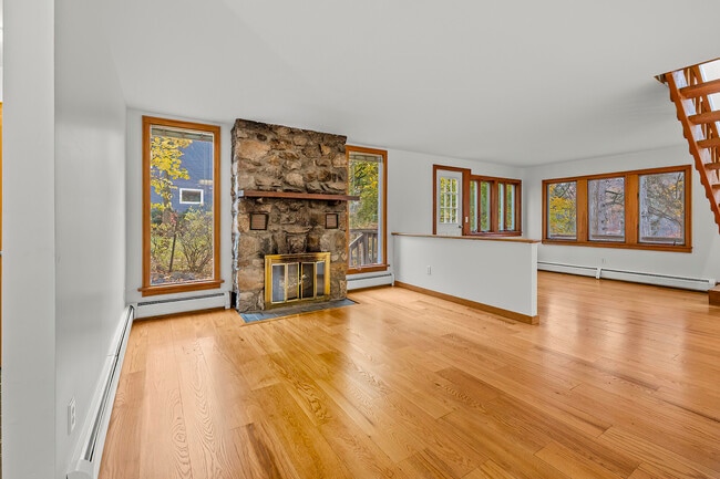 Building Photo - 14 Clearview Terrace