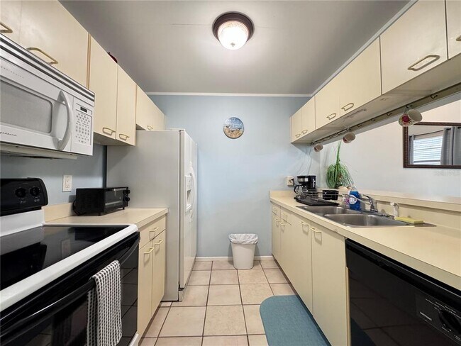 Building Photo - 3821 59th Ave W