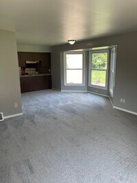 Building Photo - 4465 W Milham Ave