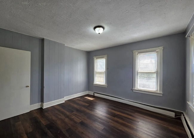 Building Photo - 320 Cleveland-