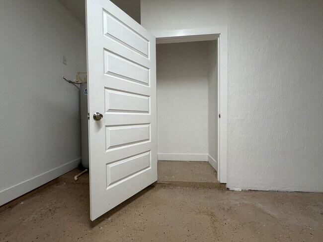 Building Photo - 329 Bella Sol Way