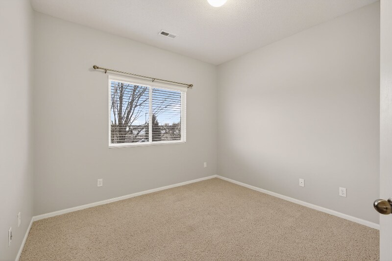 Building Photo - 1340 SE Florence Dr