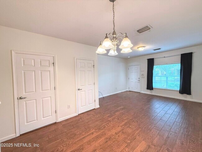 Building Photo - 8128 Summerside Cir