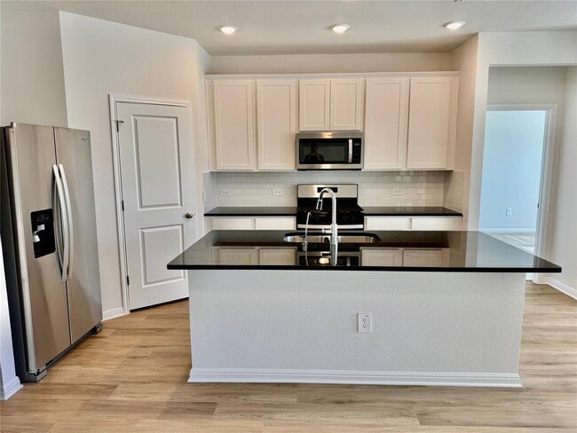 Building Photo - 4905 Stockton Ln