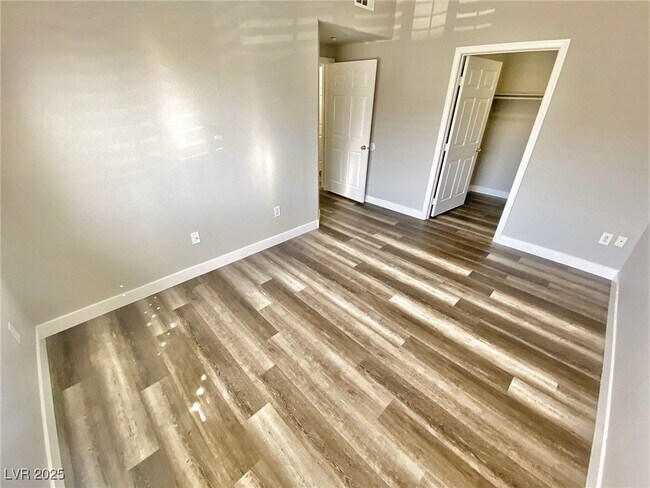 Building Photo - 833 Aspen Peak Loop