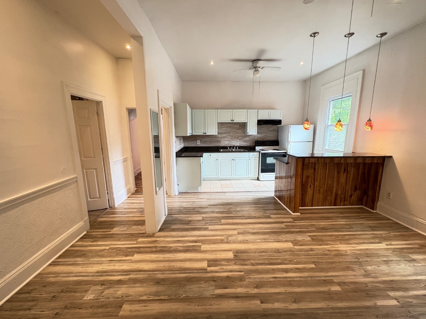 Building Photo - 5809 Hobart St