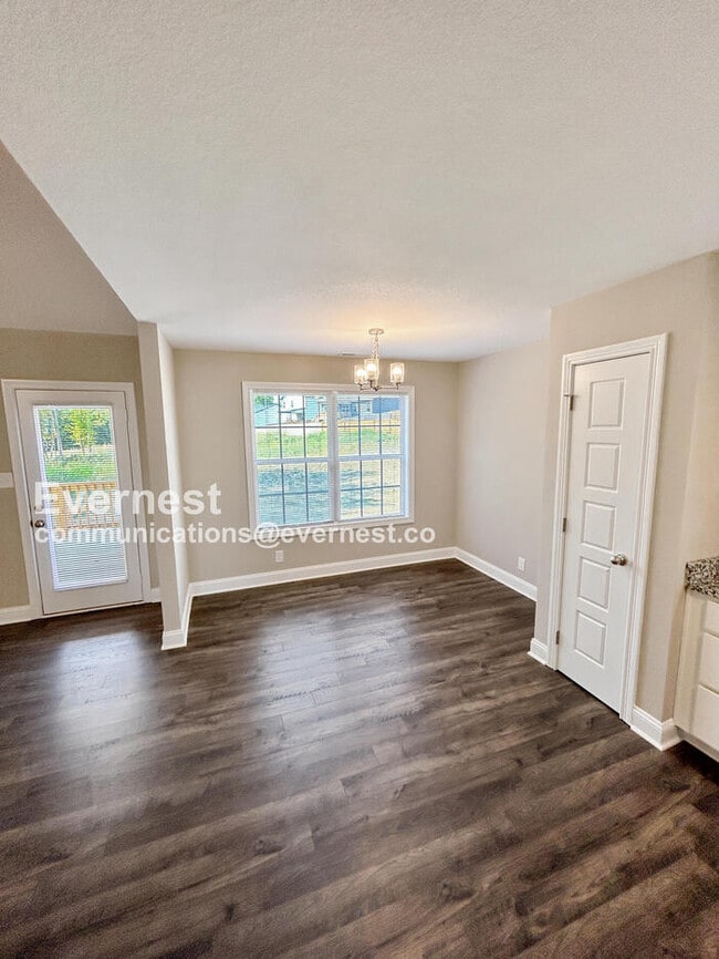 Building Photo - 100 Banagher Ct