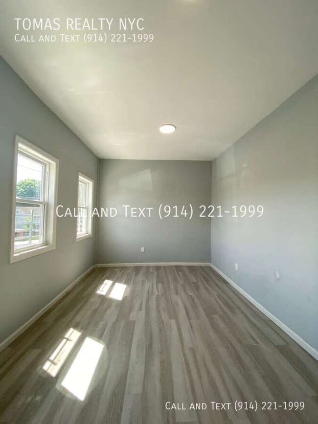 Building Photo - 33 St Joseph Ave