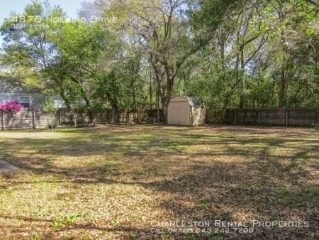 Building Photo - 4876 Holbird St