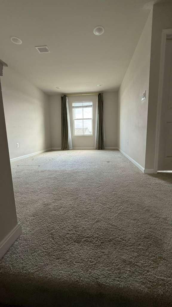 Building Photo - 57 Preening Rd