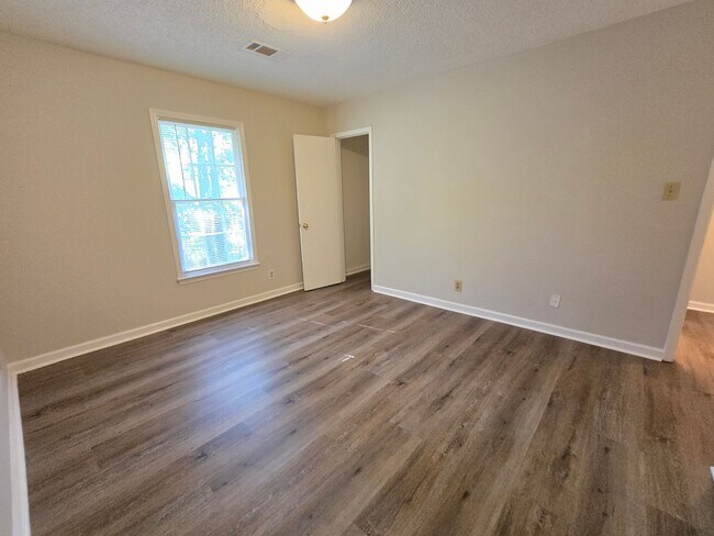 Building Photo - 493 Stone Mountain St