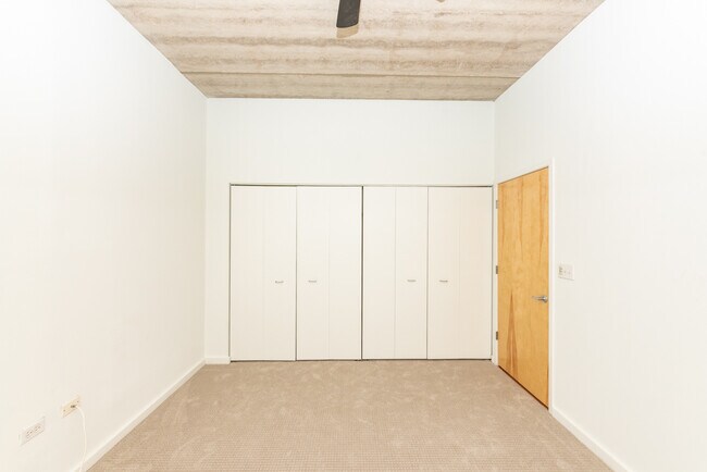 Building Photo - 630 N Franklin St