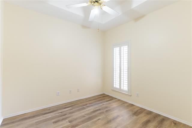 Building Photo - 2217 London Dr