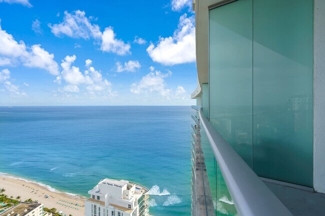 Building Photo - 4111 S Ocean Dr