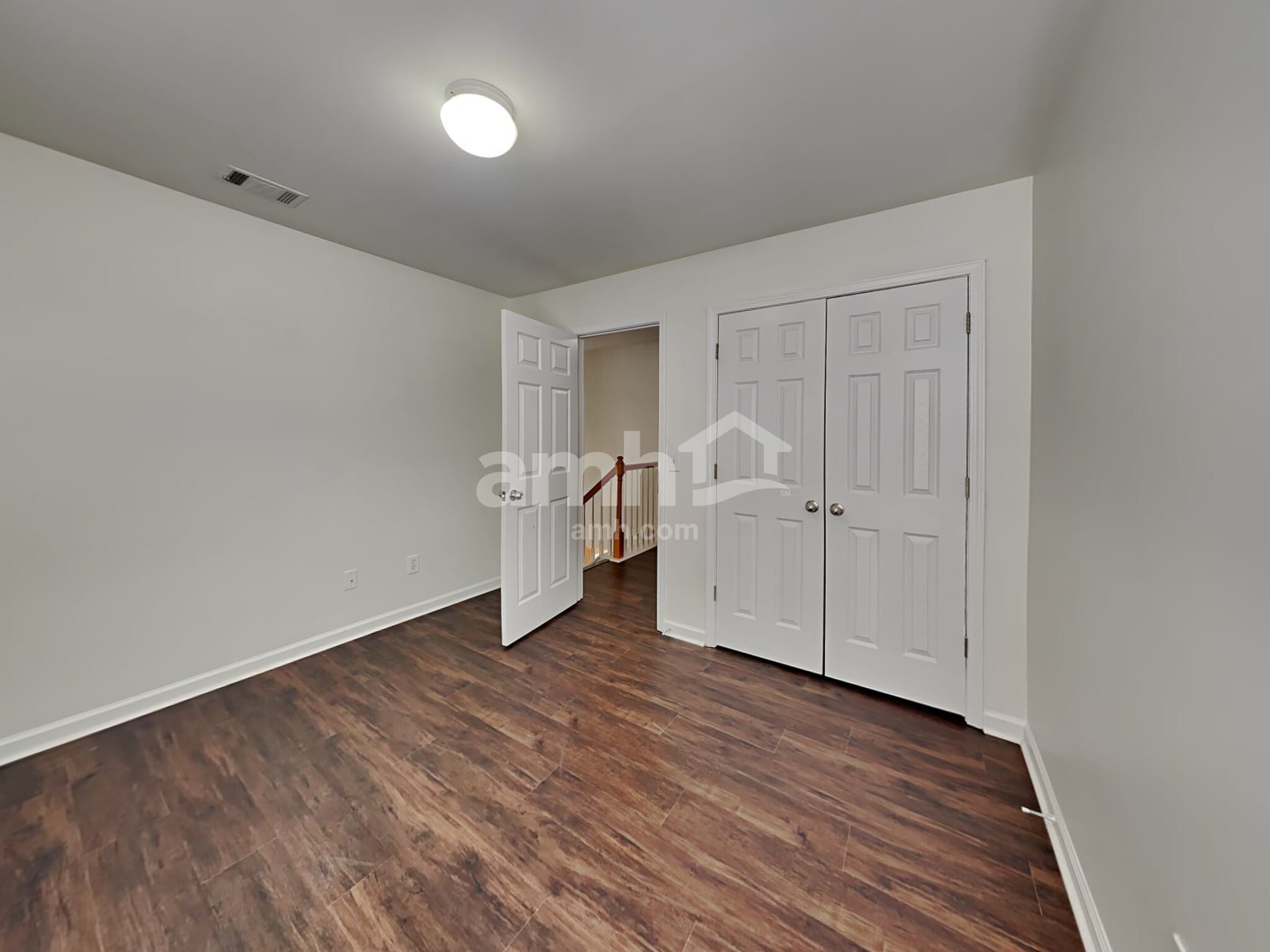 Building Photo - 3063 Woodbridge Ln