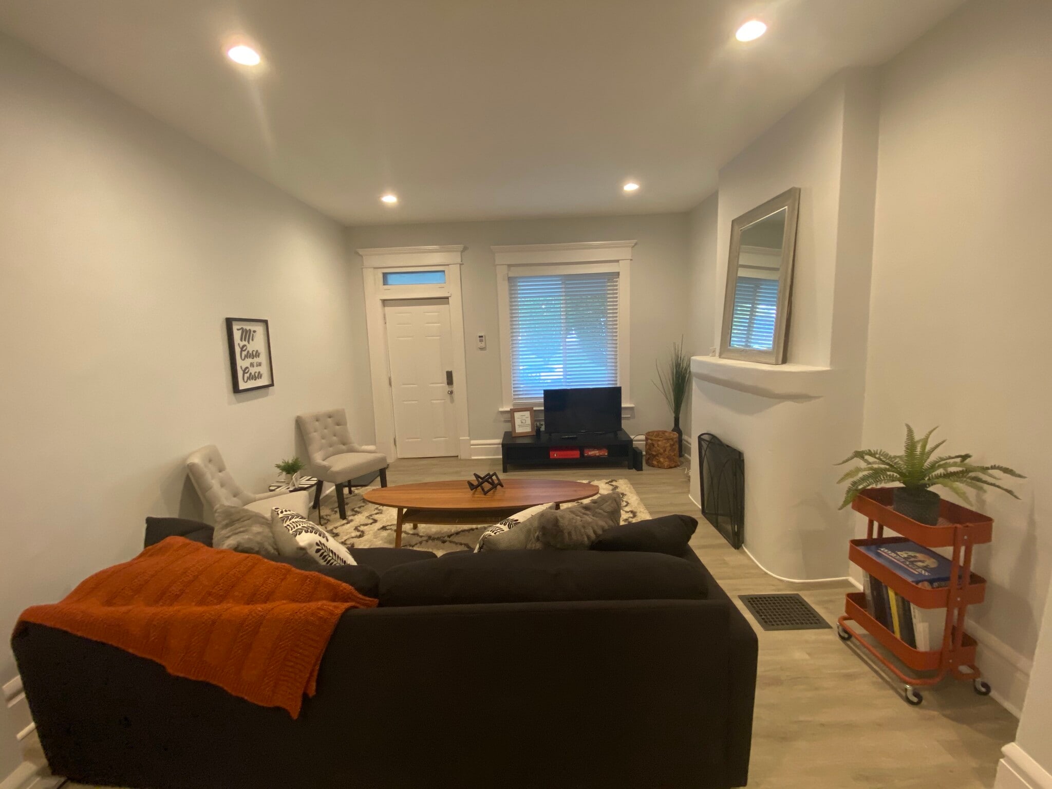Building Photo - 435 Stoddart Ave