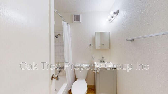 Building Photo - 144 Grand Ave