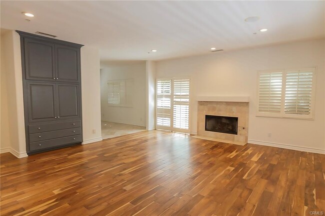 Building Photo - 1928 Ruhland Ave