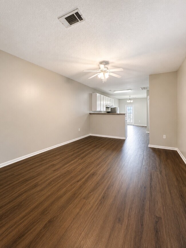 Building Photo - 239 Pine Meadows Cir