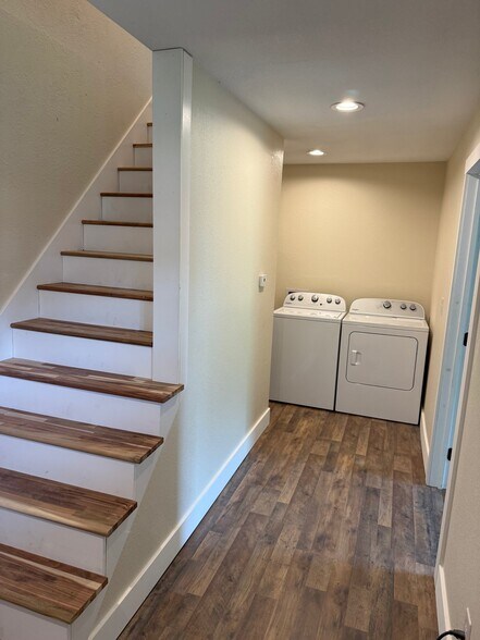 Building Photo - 122 Highland Cir