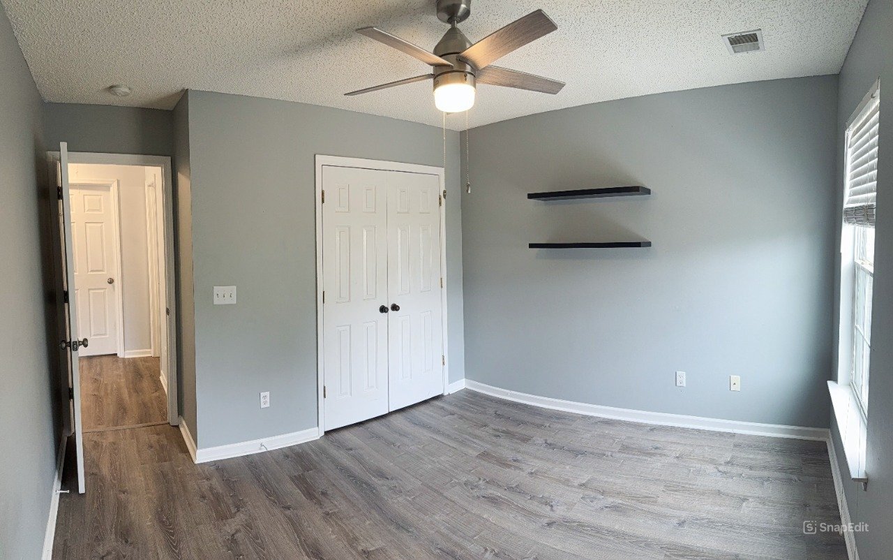 Building Photo - 140 Wigmore Ln
