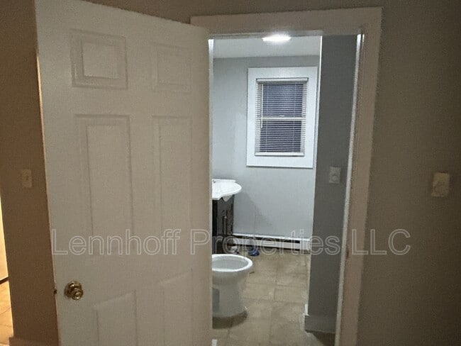 Building Photo - 145 Water St