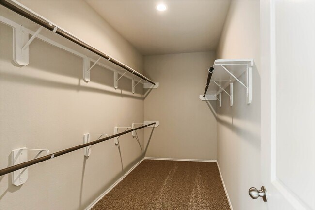 Building Photo - 23822 Piedmont Forest Dr