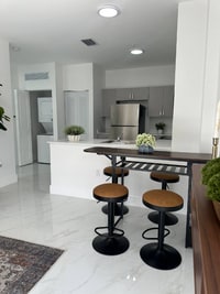 Building Photo - 1453 W 29th St