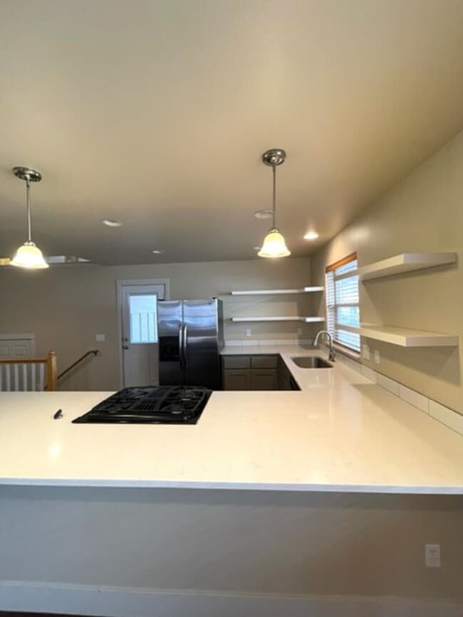 Building Photo - Great home in NE Bend!  New listing!