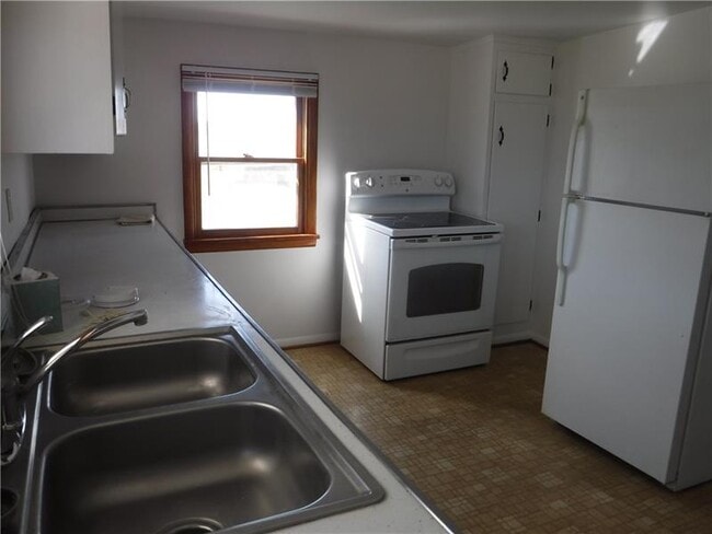 Building Photo - 358 Harpers Ferry Rd