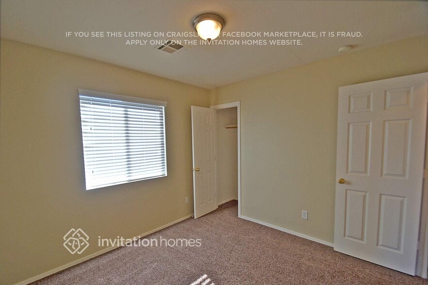 Building Photo - 7213 S 8th St