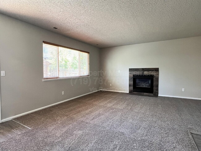 Building Photo - 5851 Granby Hill Dr