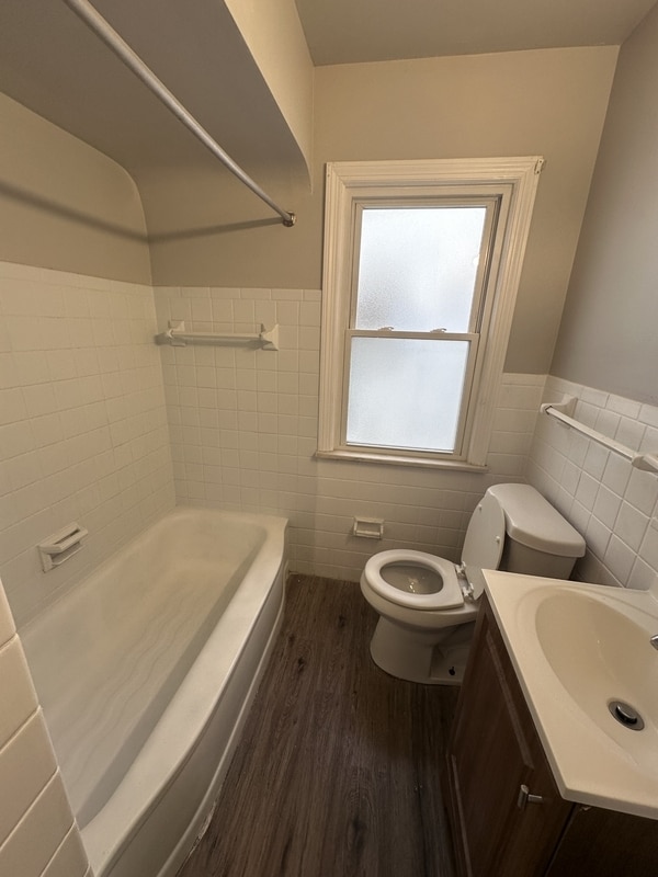 Building Photo - 1240 Avondale Rd