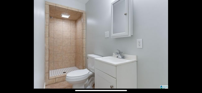 Building Photo - 11482 Lake Dr