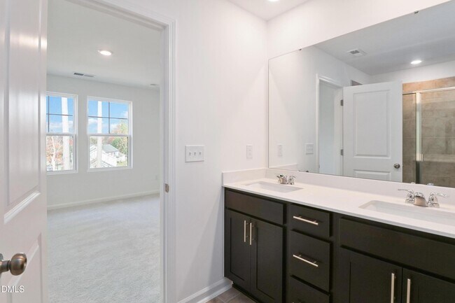 Building Photo - 3615 Elm Grv Ln