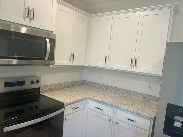 Building Photo - 12152 SW RIMINI Way