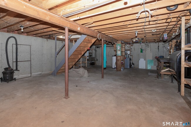 Building Photo - 10 Apple Tree Rd