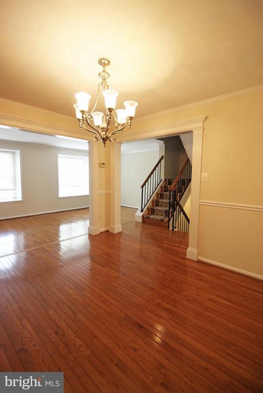 Building Photo - 5117 Bellemeade Ln