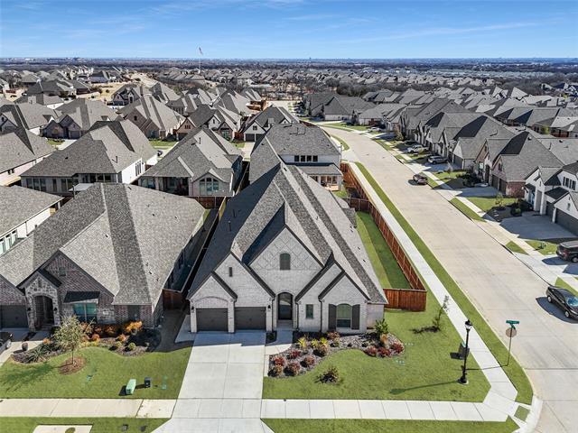 Building Photo - 3300 Honey Suckle Ln