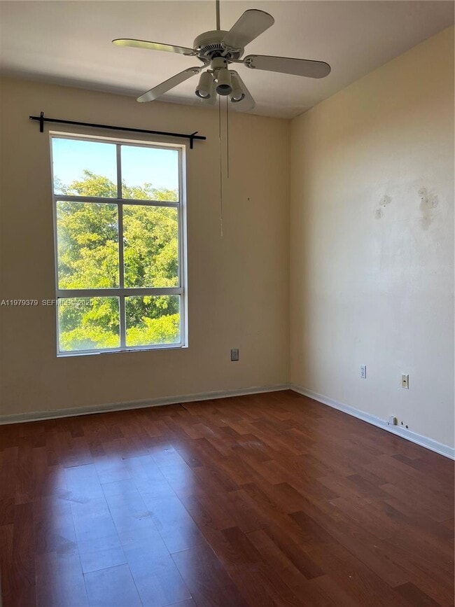 Building Photo - 7420 W 20th Ave